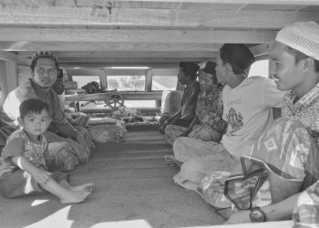 Turis Dulu, Lokal Kemudian: Sebuah Anti-Wacana